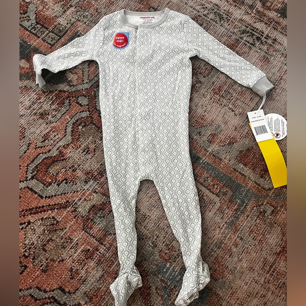 NWT Magnetic Me Pajamas 9-12 Months